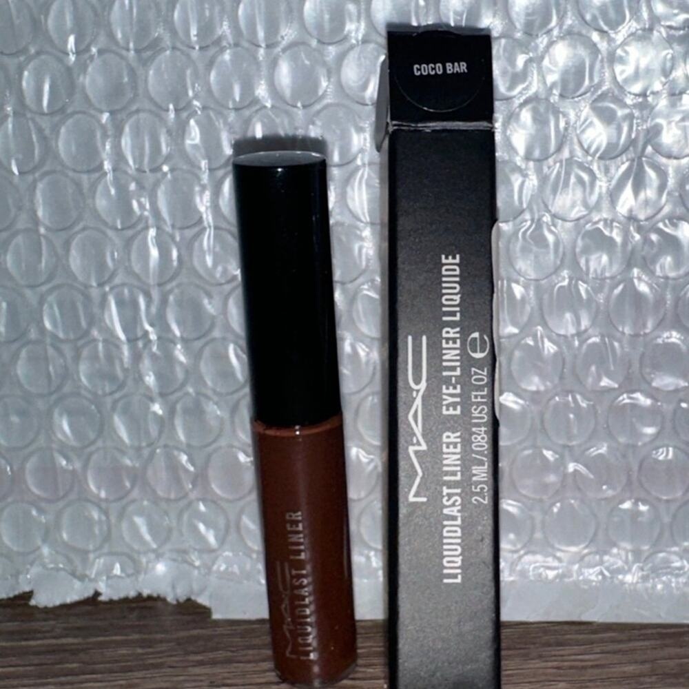 MAC Cosmetics‎ Liquidlast 24-Hour Waterproof Liner